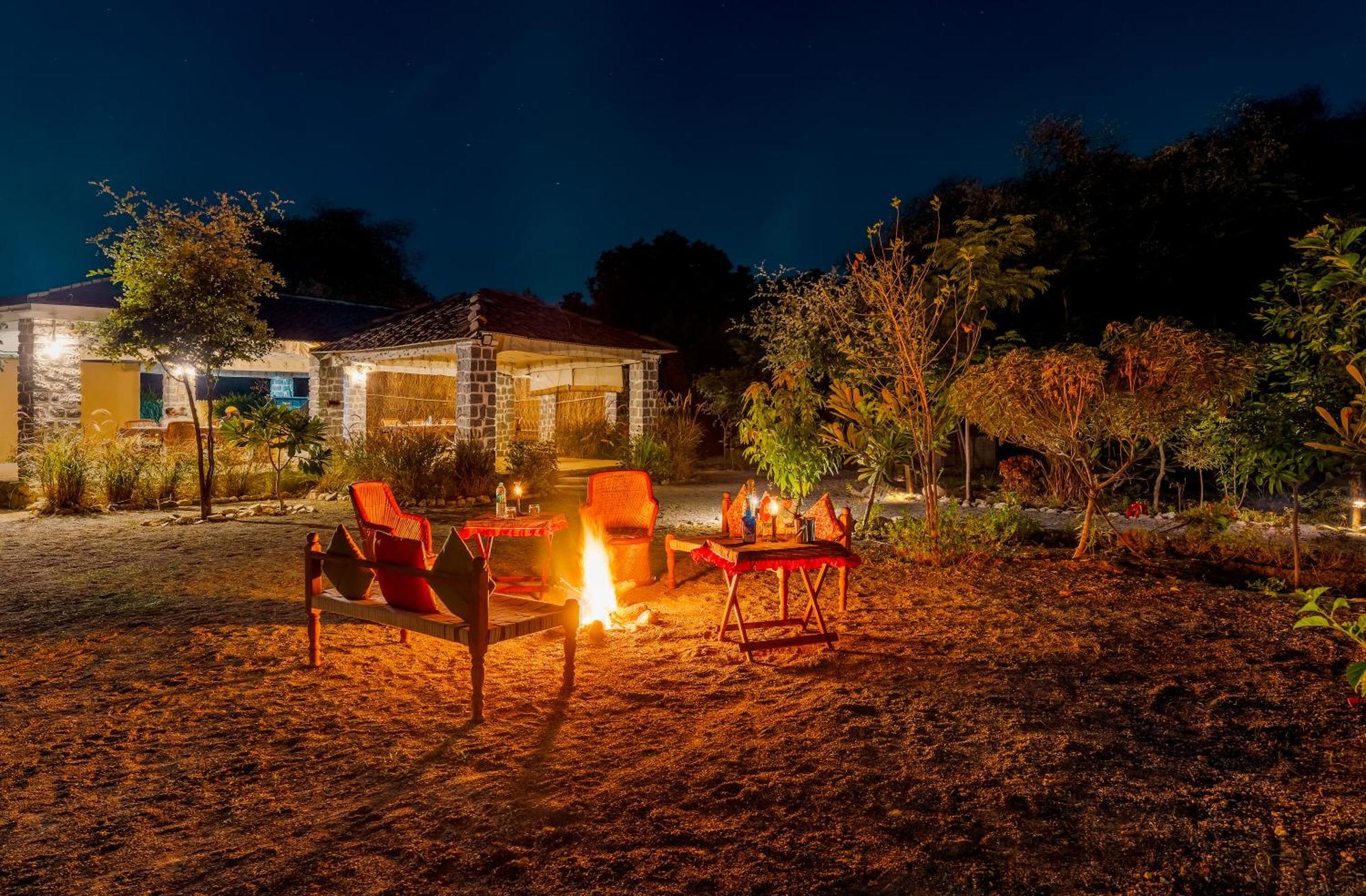 Dera Jawai - Safari In Jawai Bandh Bijapur (Rajasthan)
